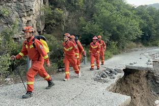 澳波：坚持踢球方式比输赢重要 人都渴望受重视不能冷落任何人